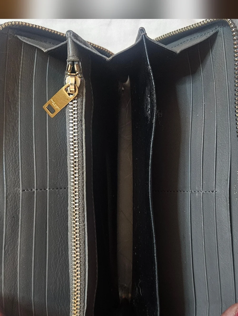 Yves Saint Laurent Gray Leather Zip Wallet with Gold YSL Emblem - Picture 7 of 9
